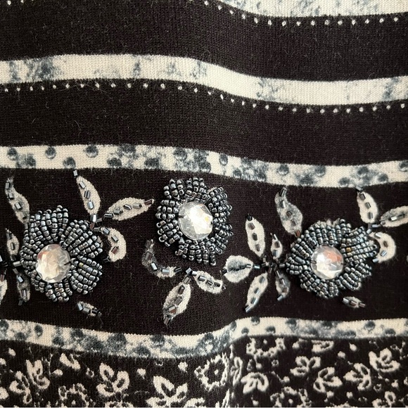 Pierri New York Black and White Embellished Sweater - Picture 5 of 6